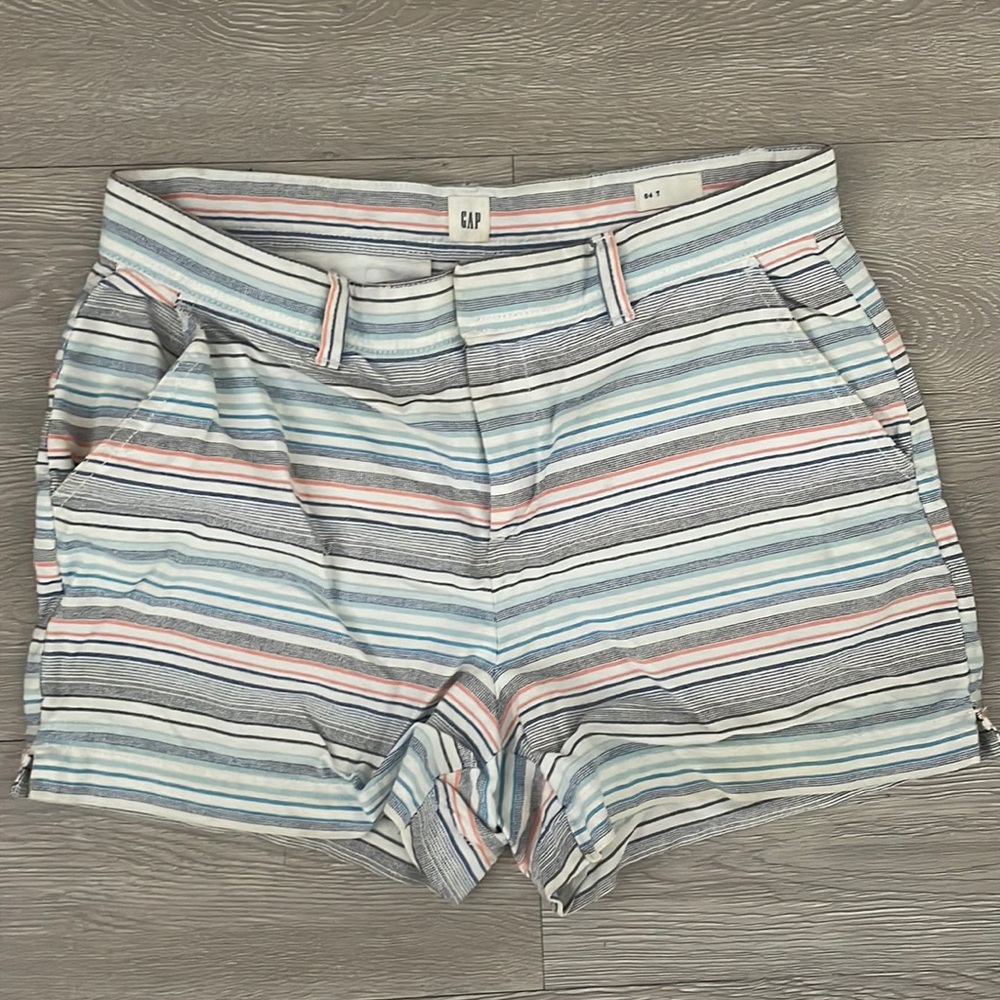 Multi color shorts!